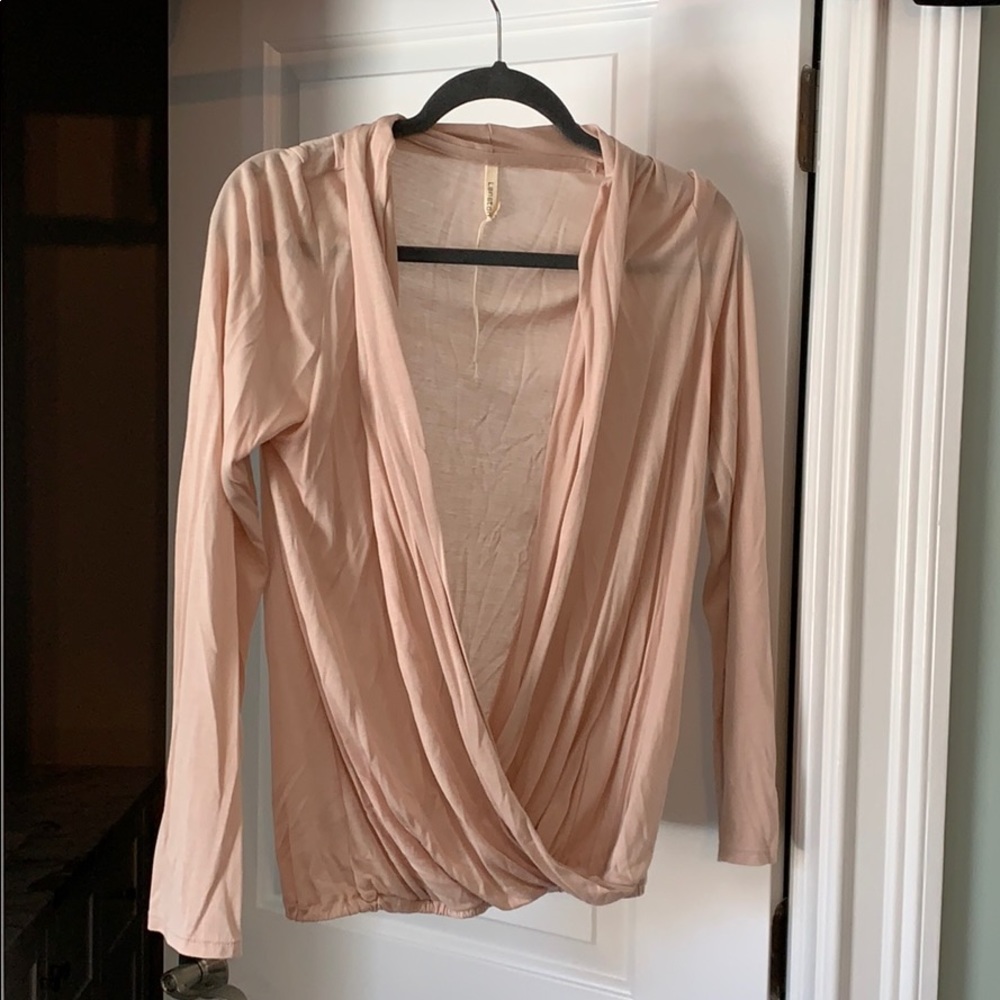 Gorgeously soft open front shirt. Worn once!